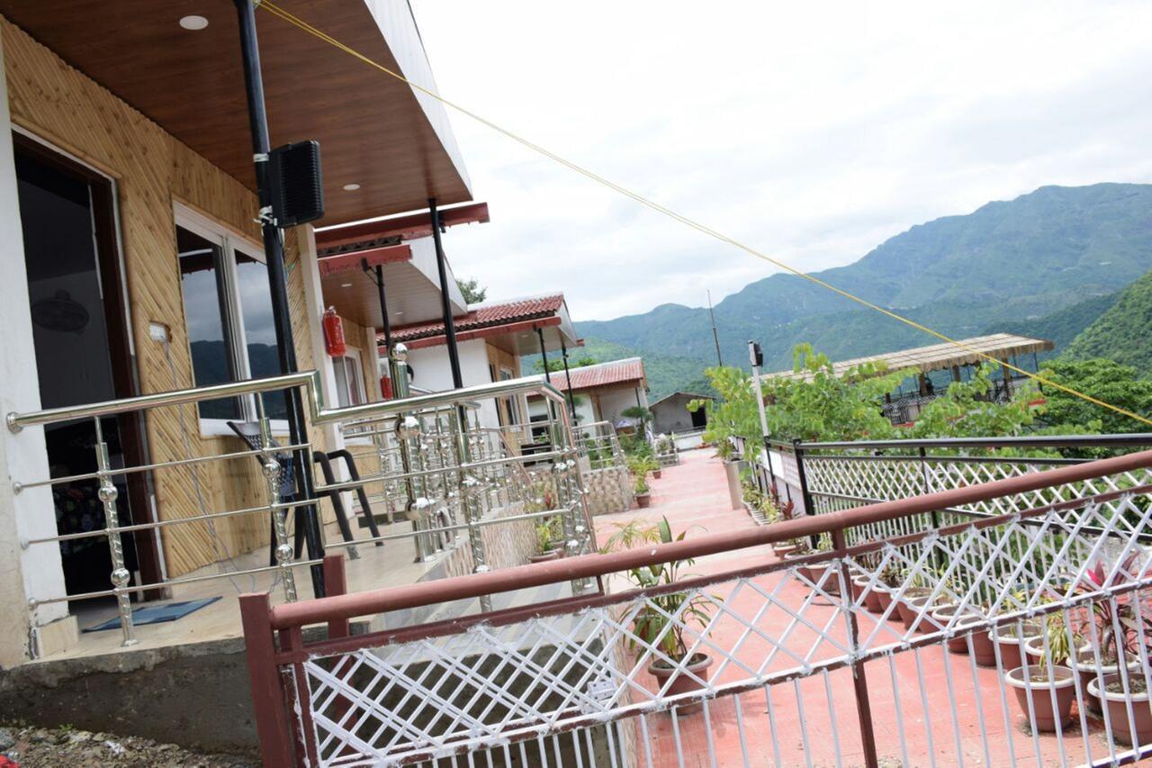 V Resorts Brv Resort Mussoorie Buitenkant foto