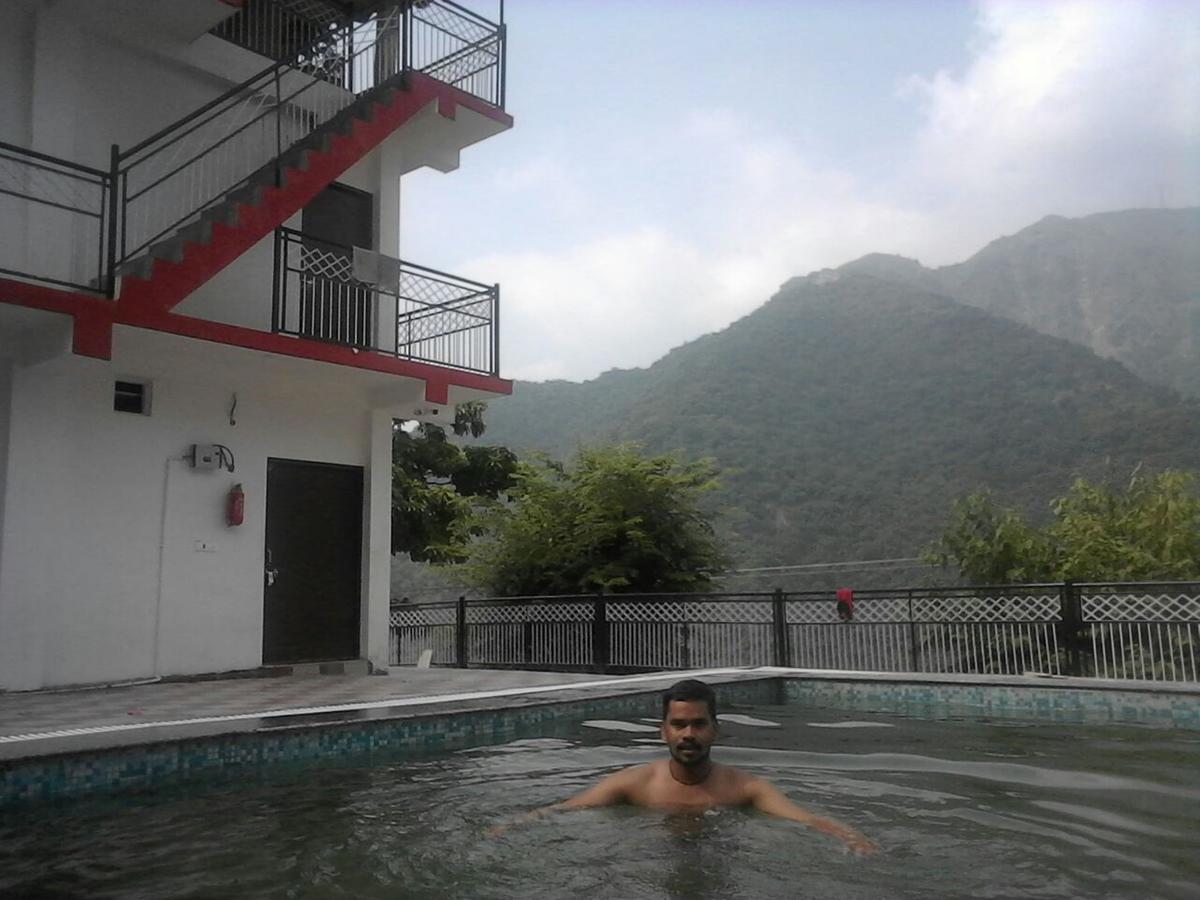 V Resorts Brv Resort Mussoorie Buitenkant foto