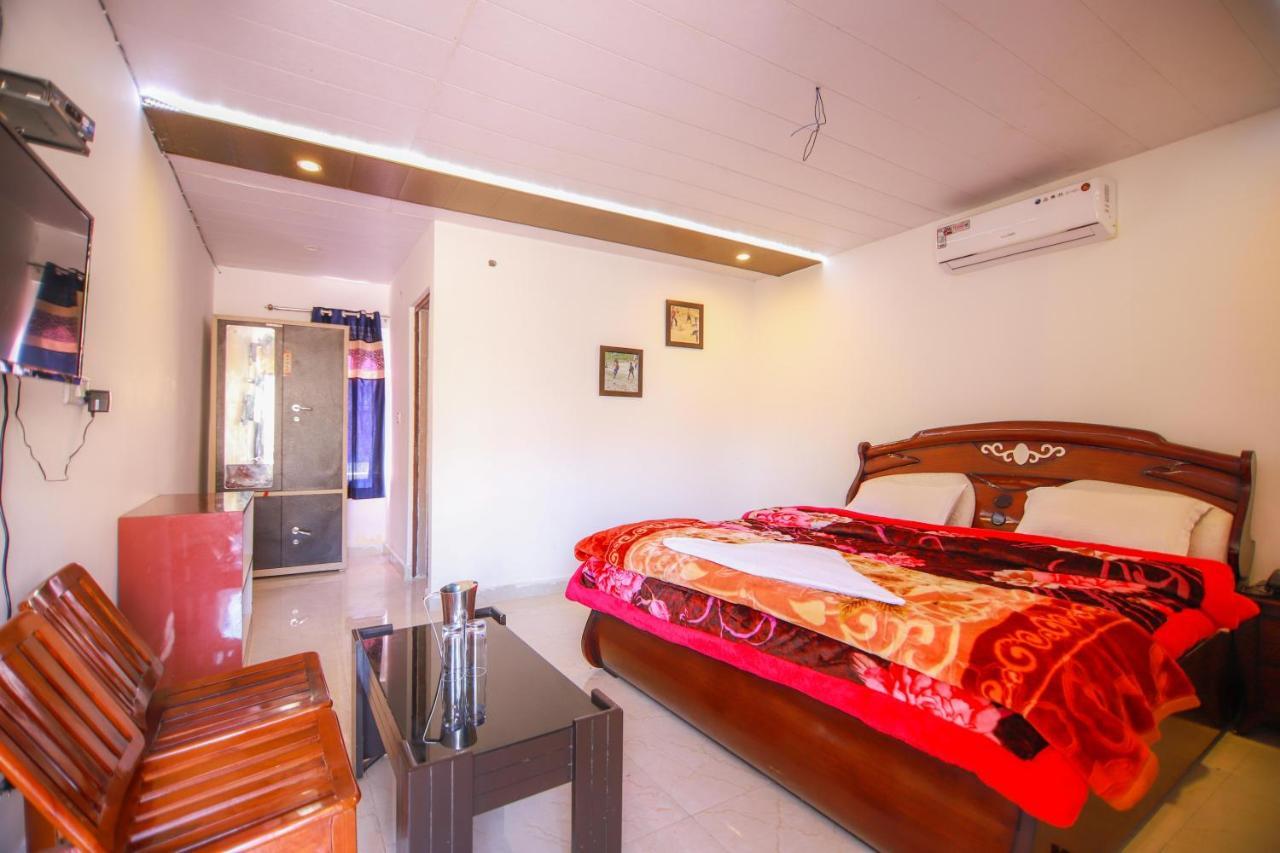 V Resorts Brv Resort Mussoorie Buitenkant foto