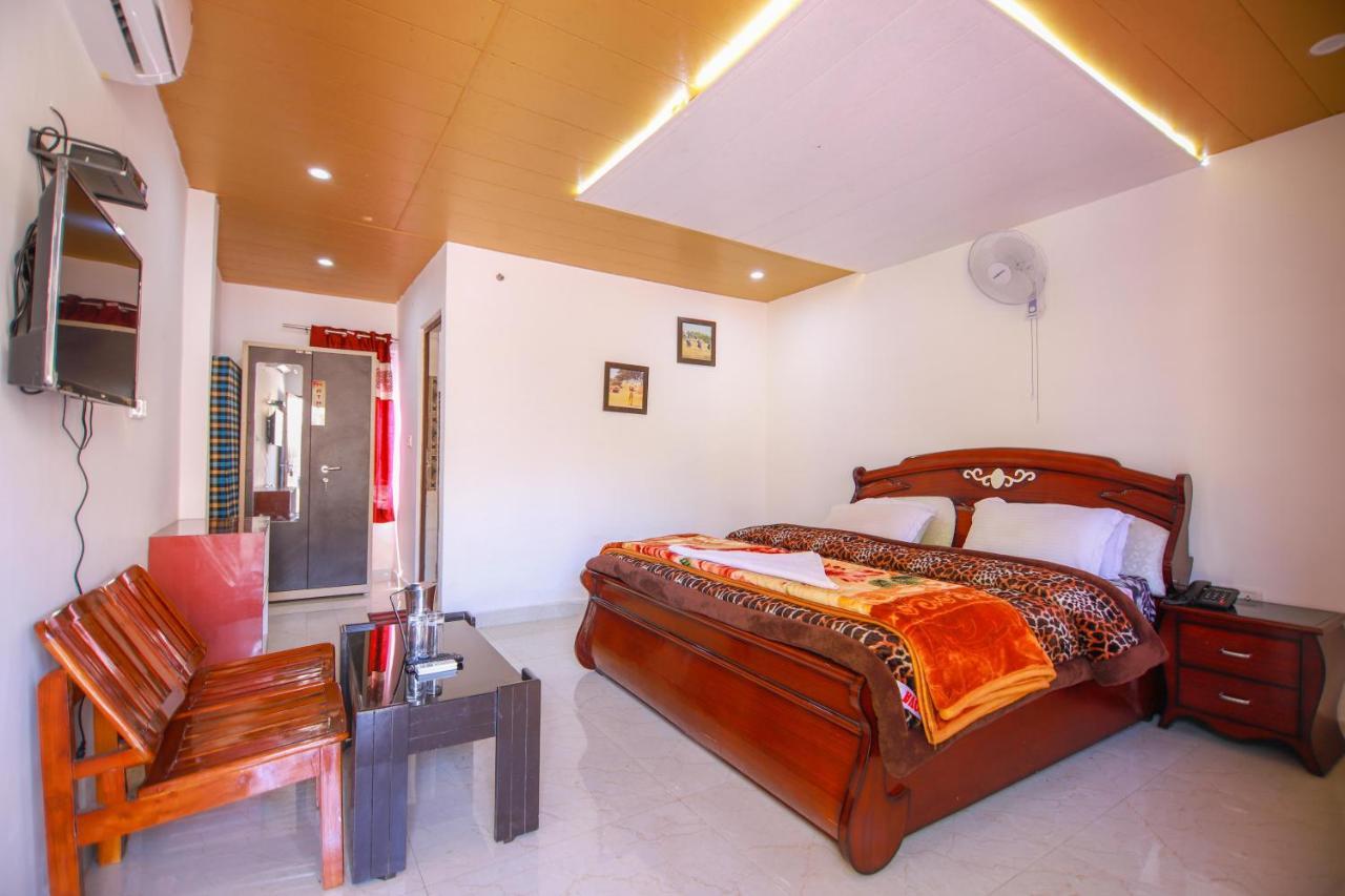 V Resorts Brv Resort Mussoorie Buitenkant foto